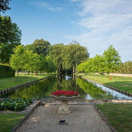 Chateau De Courcelles - Relais & Chateaux Exterior foto